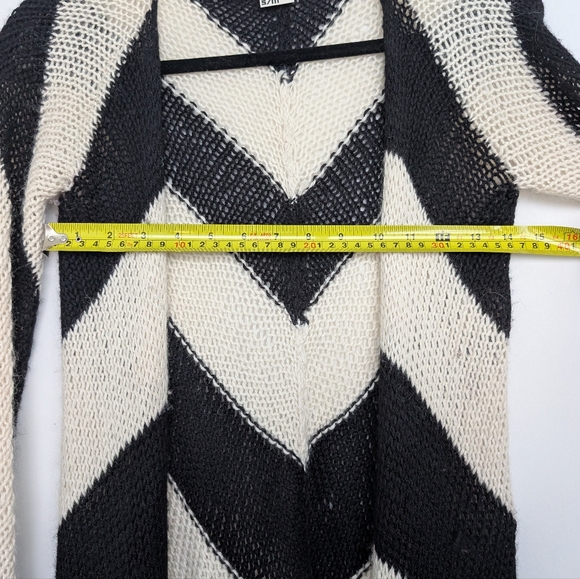 Rogan Organic Llama Alpaca Wool Fair Trade Chevron Cardigan Sweater Sz S/M - Picture 11 of 16